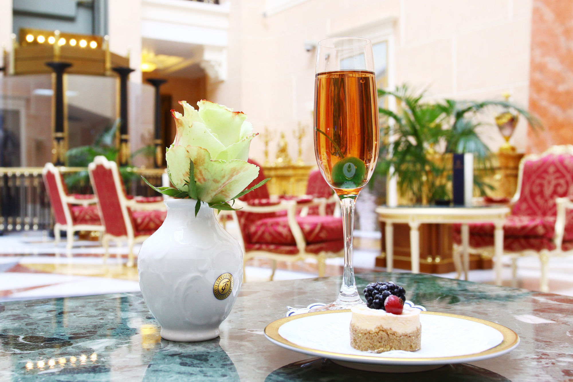Taleon Imperial Hotel Saint Petersburg Restaurant photo